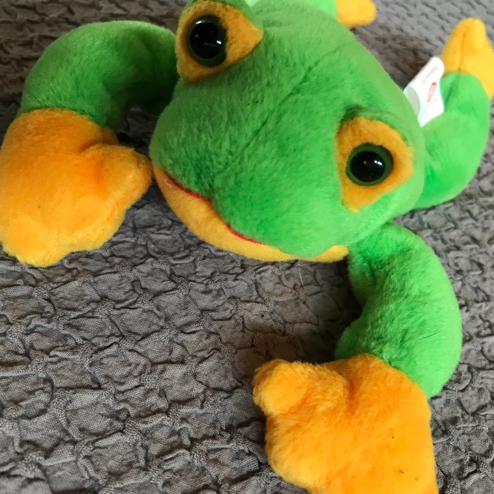 Bundle 3 for $10 1997 Smoochy the frog in excellent condition but no ear tag.